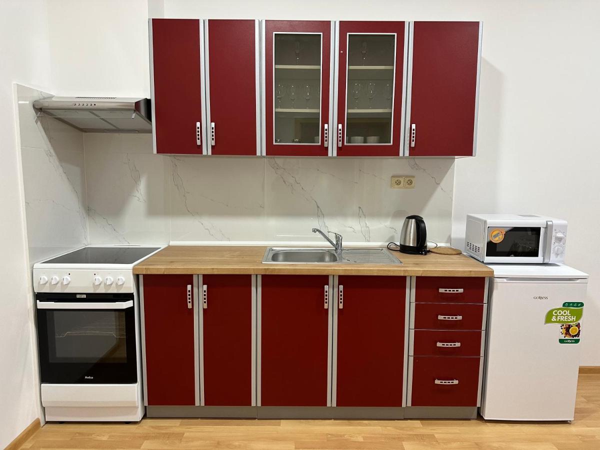 Apartment Erika Κάρλοβι Βάρι Εξωτερικό φωτογραφία