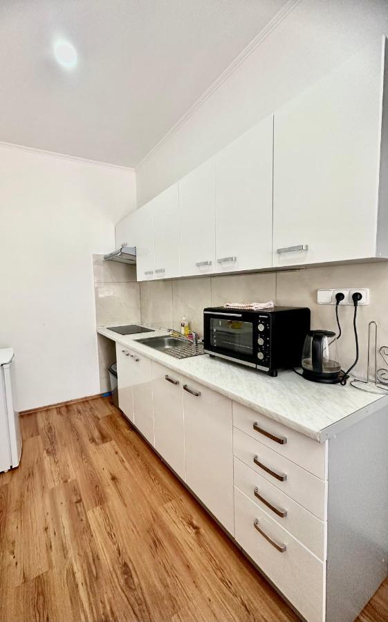 Apartment Erika Κάρλοβι Βάρι Εξωτερικό φωτογραφία